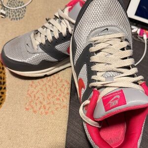Nike Air Max Gray and Pink Sneakers